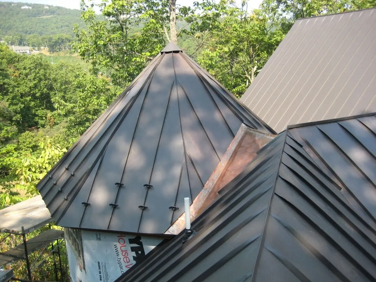 Professional Roof Tarp Installation by Craftsman Roofing in Rebersburg
